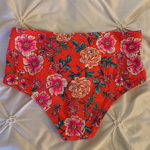 High waisted flower bikini bottom - Picture 2 of 3